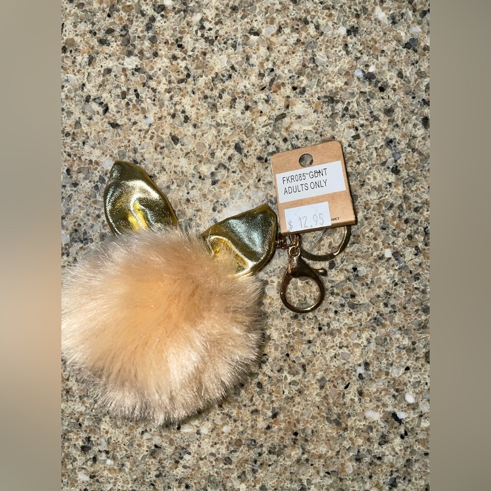 NWT! Pom-pom Key Chain